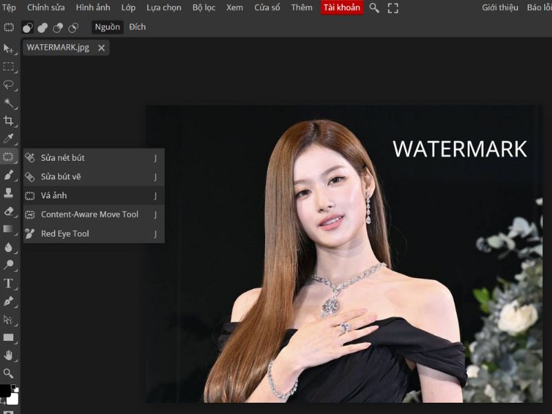 Sử dụng công cụ vá để xử lý watermark chính xác